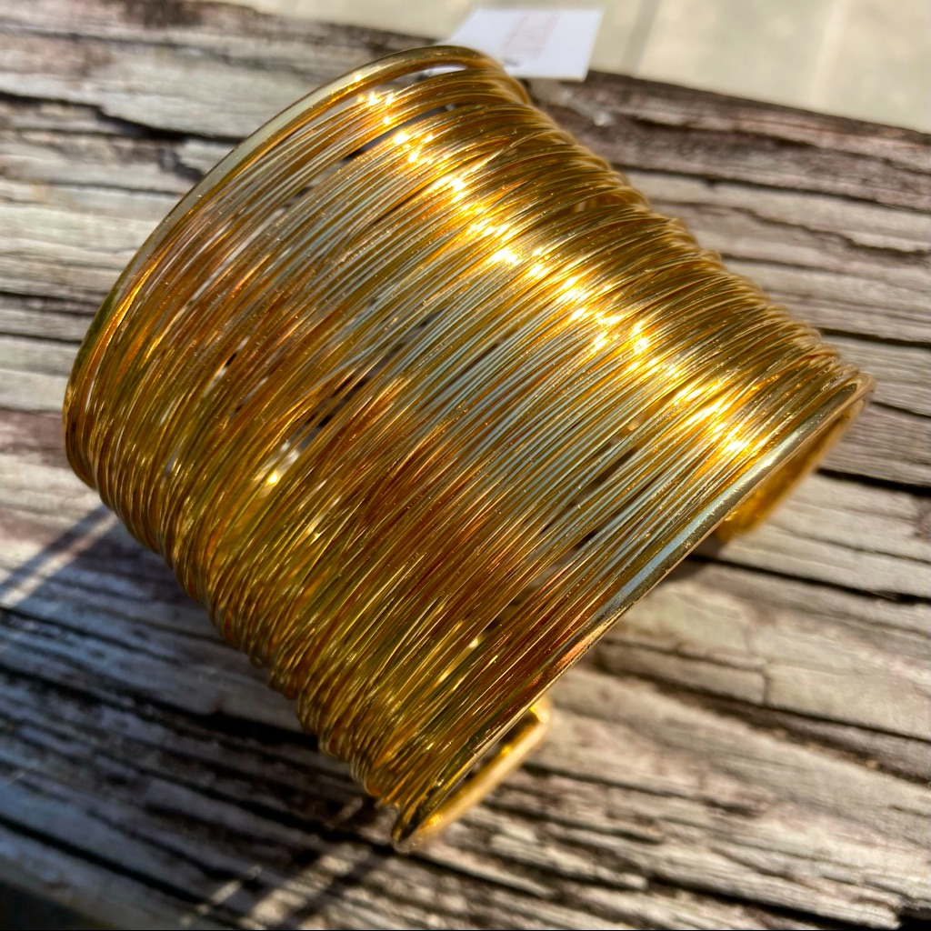 Izzy & Liv Gold Wire Wide Cuff Bracelet Nwt 2.25”